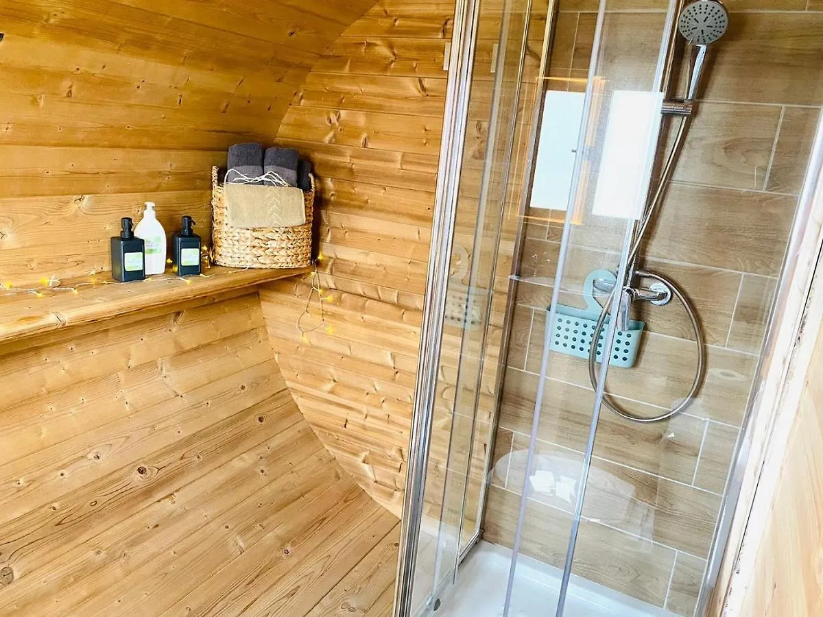Amani Suite Con Jacuzzi Climatizado Y Piscina Buzanada