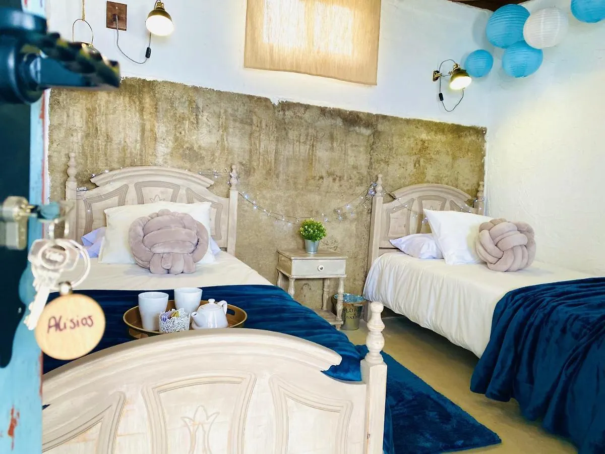 Amani Suite Con Jacuzzi Climatizado Y Piscina Buzanada España