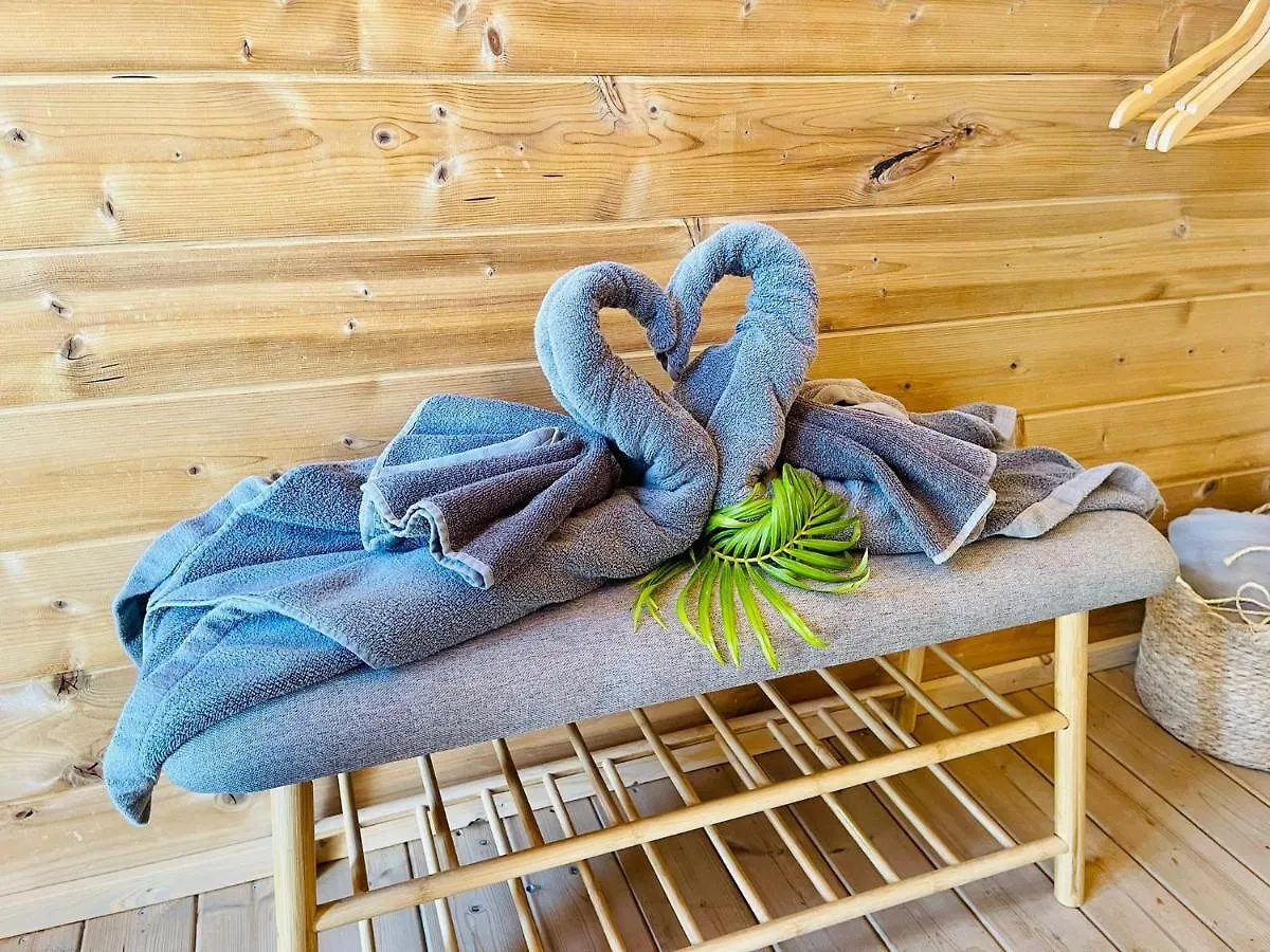 Сasa de vacaciones Amani Suite Con Jacuzzi Climatizado Y Piscina Buzanada