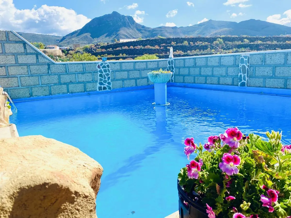 Amani Suite Con Jacuzzi Climatizado Y Piscina Buzanada España
