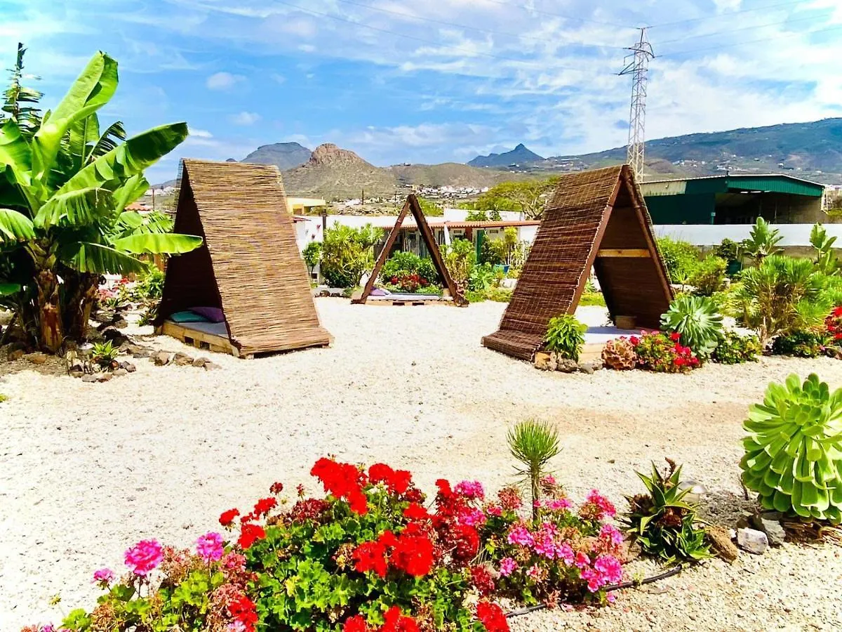 Amani Suite Con Jacuzzi Climatizado Y Piscina Buzanada 0*,  España